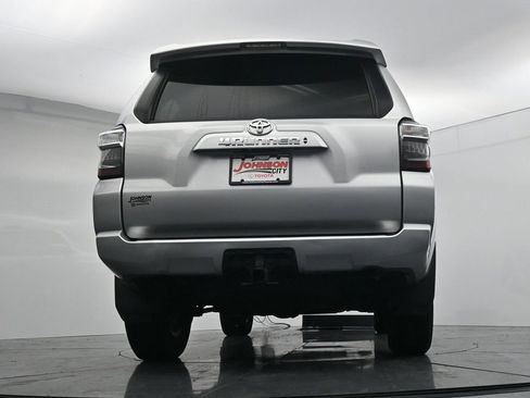 Used 2024 Toyota 4Runner SR5 AWD/4WD image 32