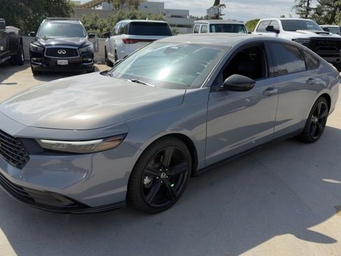 Used 2024 Honda Accord Sport image 3