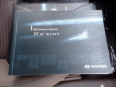 Used 2012 Hyundai Tucson GLS image 23