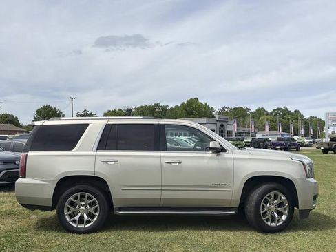 Used 2015 GMC Yukon Denali w/ Touring Package RWD image 7