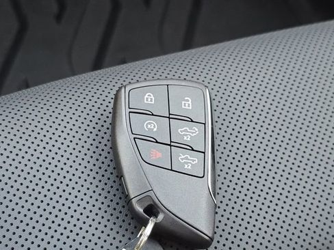 New 2026 GMC Sierra EV Elevation w/ LPO, Elevation Dark Package AWD/4WD image 31