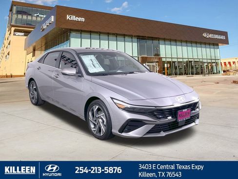 New 2025 Hyundai Elantra Limited image 10