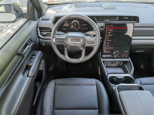Used 2026 GMC Terrain Elevation w/ Elevation Premium Package FWD image 17