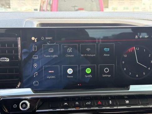 Used 2024 GMC Sierra 1500 Elevation RWD image 30