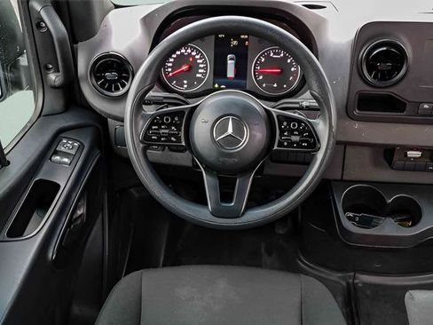 Used 2023 Mercedes-Benz Sprinter 2500 image 16