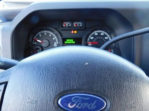 Used 2012 Ford E-350 and Econoline 350 XLT image 28