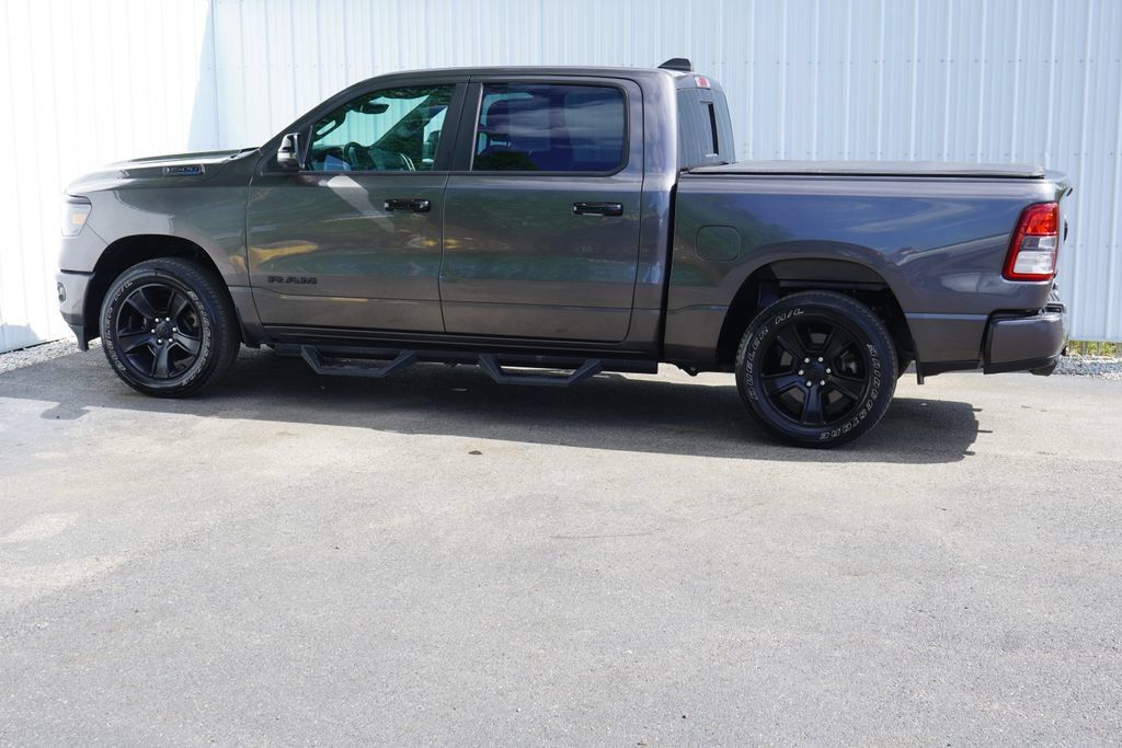 Used 2023 RAM 1500 Big Horn AWD/4WD image 3