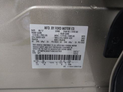 Used 2017 Ford Edge Titanium w/ Equipment Group 301A FWD image 33
