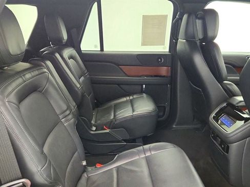 Used 2022 Lincoln Navigator Reserve RWD image 23
