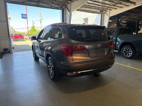 Used 2018 Honda Pilot Elite image 4