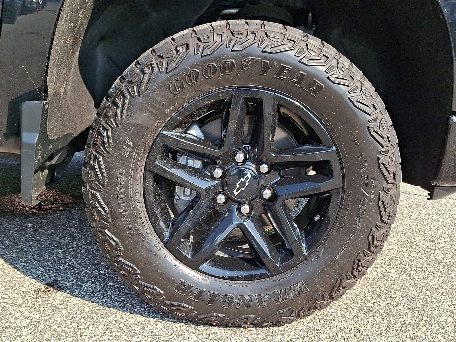 Used 2023 Chevrolet Silverado 1500 LT Trail Boss w/ Convenience Package II AWD/4WD image 8