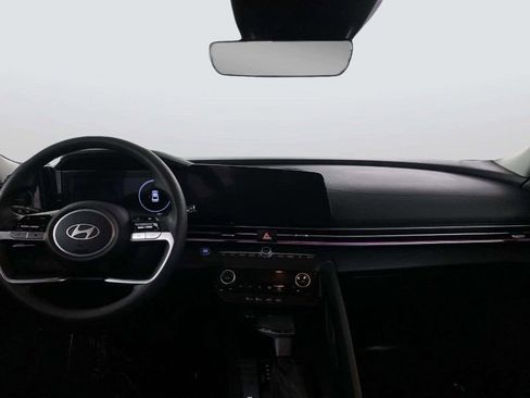 Used 2024 Hyundai Elantra SEL image 22