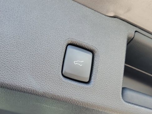 Used 2025 Ford Escape Platinum AWD/4WD image 9