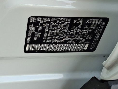 Used 2024 Nissan Rogue SV w/ SV Premium Package image 32