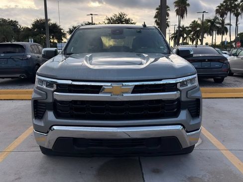 Used 2025 Chevrolet Silverado 1500 LT RWD image 3