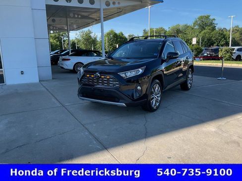 Used 2020 Toyota RAV4 Limited AWD/4WD image 2
