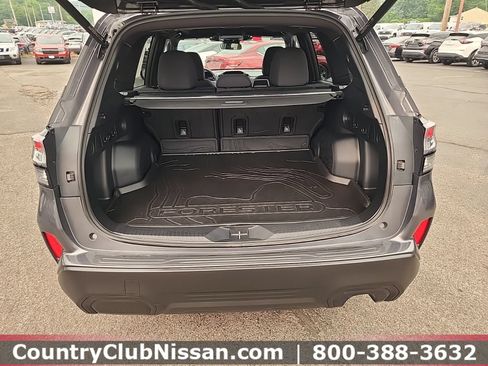 Used 2025 Subaru Forester Premium AWD/4WD image 28