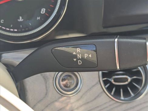 Used 2018 Mercedes-Benz E 400 4MATIC Cabriolet image 12