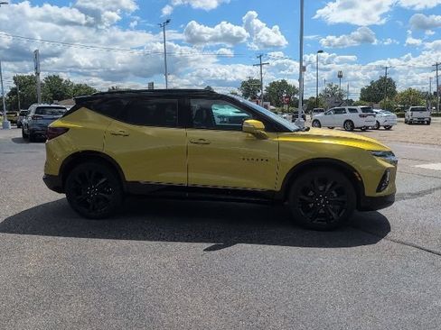 Used 2022 Chevrolet Blazer RS w/ Enhanced Convenience Package AWD/4WD image 9