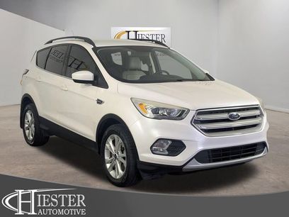 Used 2017 Ford Escape SE w/ SE Leather Comfort Package