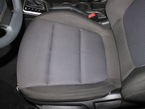 Used 2022 Hyundai Accent SE image 12