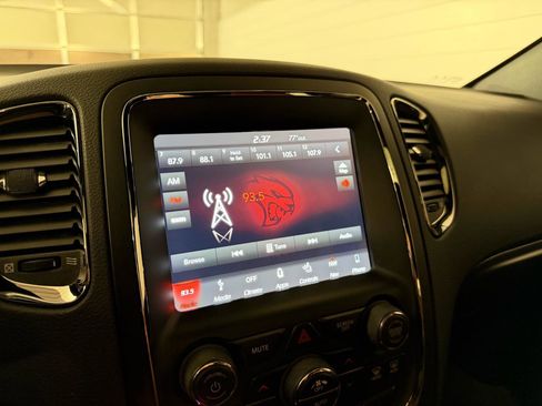 Used 2019 Dodge Durango R/T w/ Technology Group AWD/4WD image 22