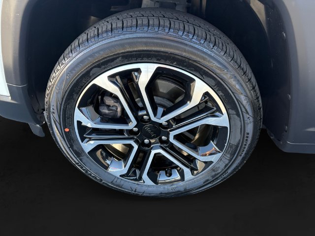 Used 2023 Jeep Compass Limited AWD/4WD image 11