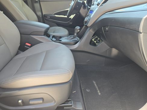 Used 2016 Hyundai Santa Fe SE w/ Option Group 02 image 15