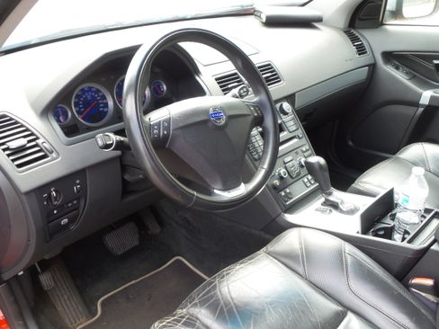 Used 2013 Volvo XC90 3.2 R-Design AWD/4WD image 42