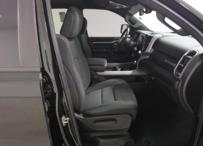Used 2025 RAM 1500 Big Horn AWD/4WD image 12