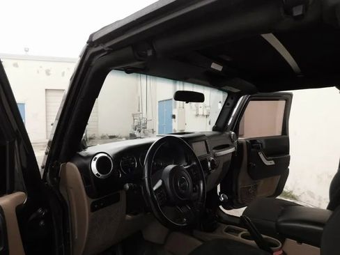Used 2013 Jeep Wrangler Rubicon w/ Dual Top Group image 37