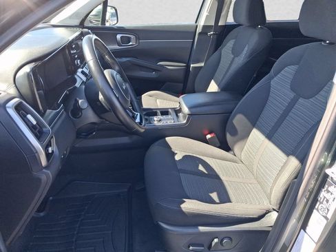 Used 2022 Kia Sorento LX AWD/4WD image 9