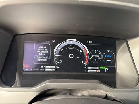 Used 2024 Toyota Tundra Platinum AWD/4WD image 12