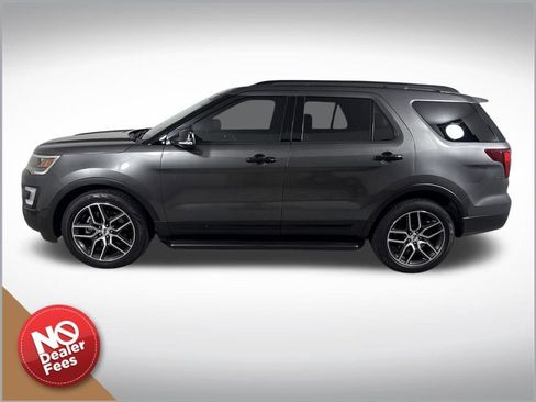 Used 2017 Ford Explorer Sport w/ Equipment Group 401A image 7