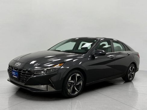 Certified 2023 Hyundai Elantra Limited FWD image 8