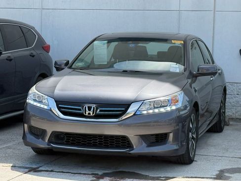 Used 2015 Honda Accord Touring image 1