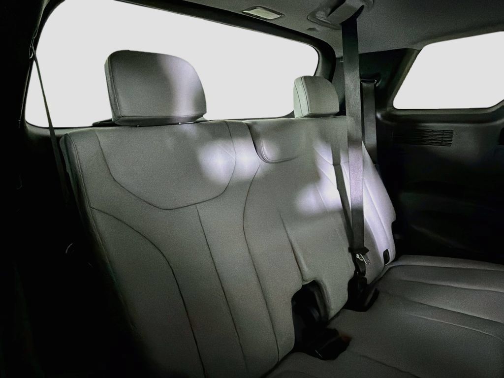 Used 2024 Hyundai Palisade SEL w/ Premium Package FWD image 31