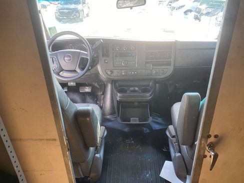 Used 2021 GMC Savana 3500 w/ Power Convenience Package image 27