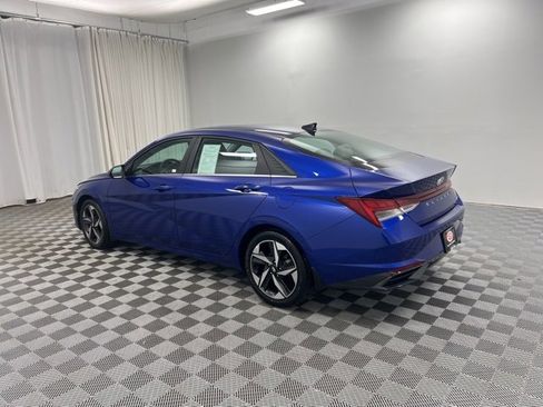 Used 2023 Hyundai Elantra Limited image 7