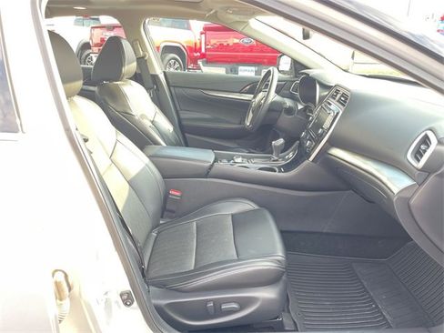 Used 2019 Nissan Maxima 3.5 SL w/ Floor Mat Group image 16