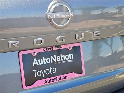 Used 2024 Nissan Rogue S FWD image 30