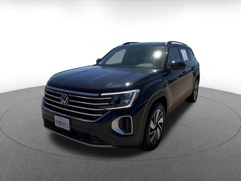 Used 2026 Volkswagen Atlas SE FWD image 6