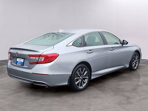 Used 2022 Honda Accord EX-L image 4