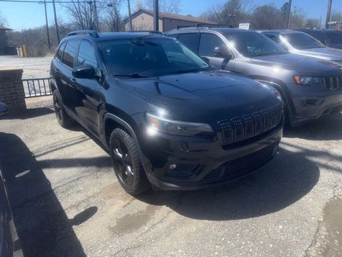 Used 2020 Jeep Cherokee Latitude Plus AWD/4WD image 1