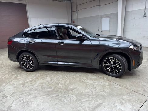 Used 2022 BMW X4 M40i w/ Premium Package image 6