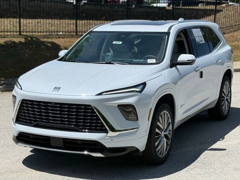 New 2026 Buick Enclave Avenir AWD/4WD image 9