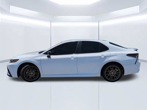 Used 2024 Toyota Camry SE FWD image 12