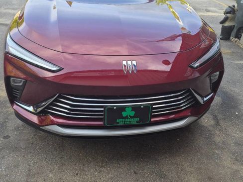 Used 2025 Buick Envista Preferred w/ Convenience I Package FWD image 3