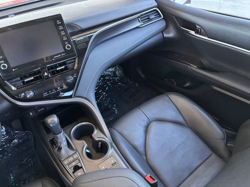 Used 2022 Toyota Camry XSE image 32