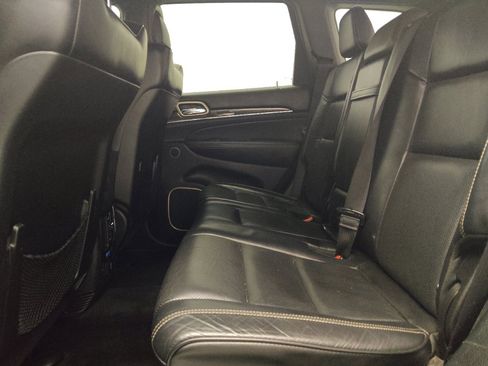 Used 2017 Jeep Grand Cherokee Overland w/ Jeep Active Safety Group image 18